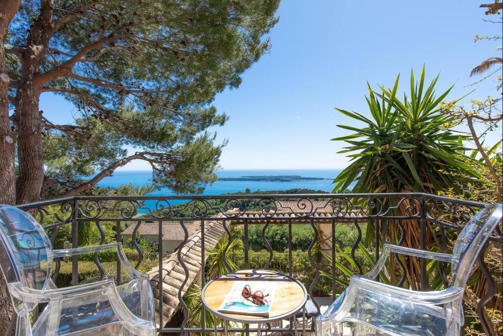 Le Castel Rose Super Cannes, Face Aux Iles De Lerins Валлорис Экстерьер фото